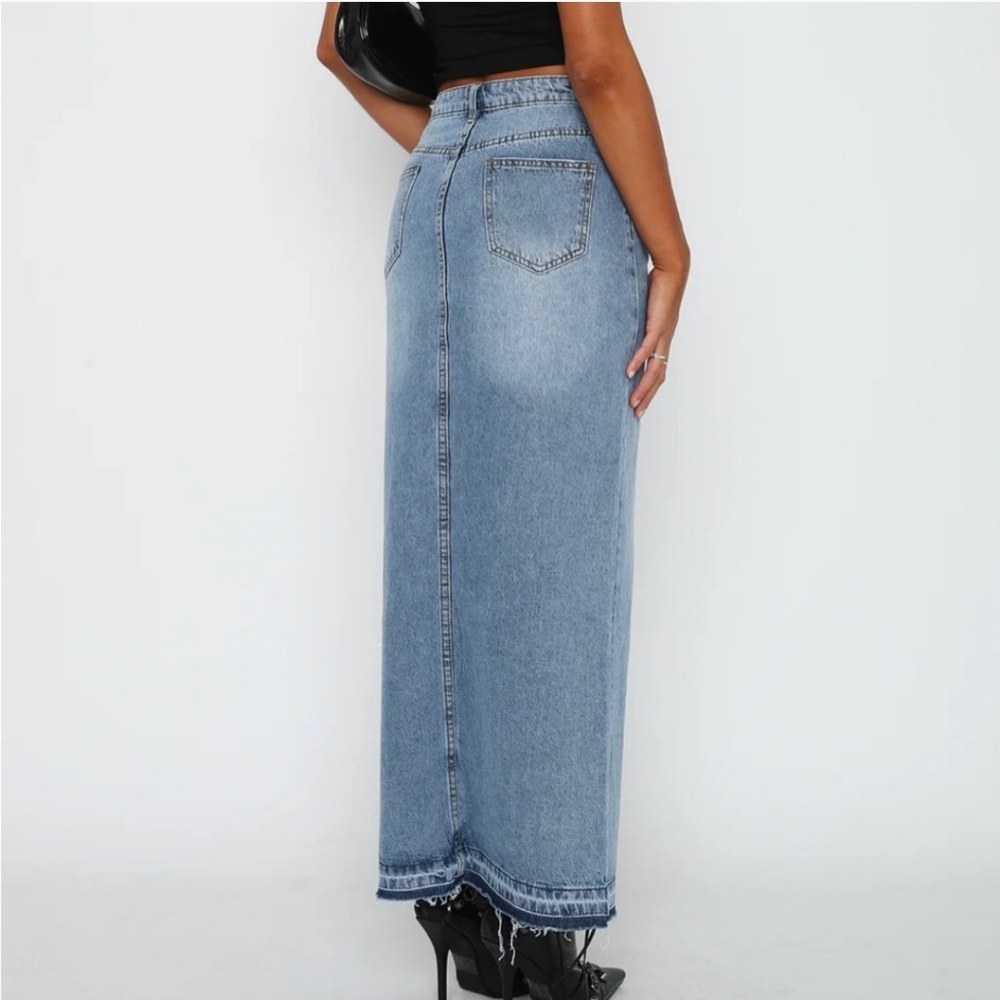 White Fox Boutique Denim Maxi Skirt XS - Picture 2 of 5